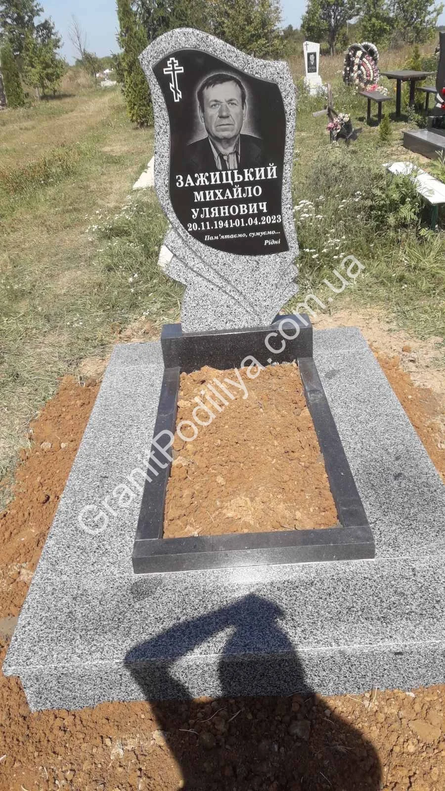 Подвійний пам'ятник з граніту - Кам'янець-Подільський | GranitPodillya